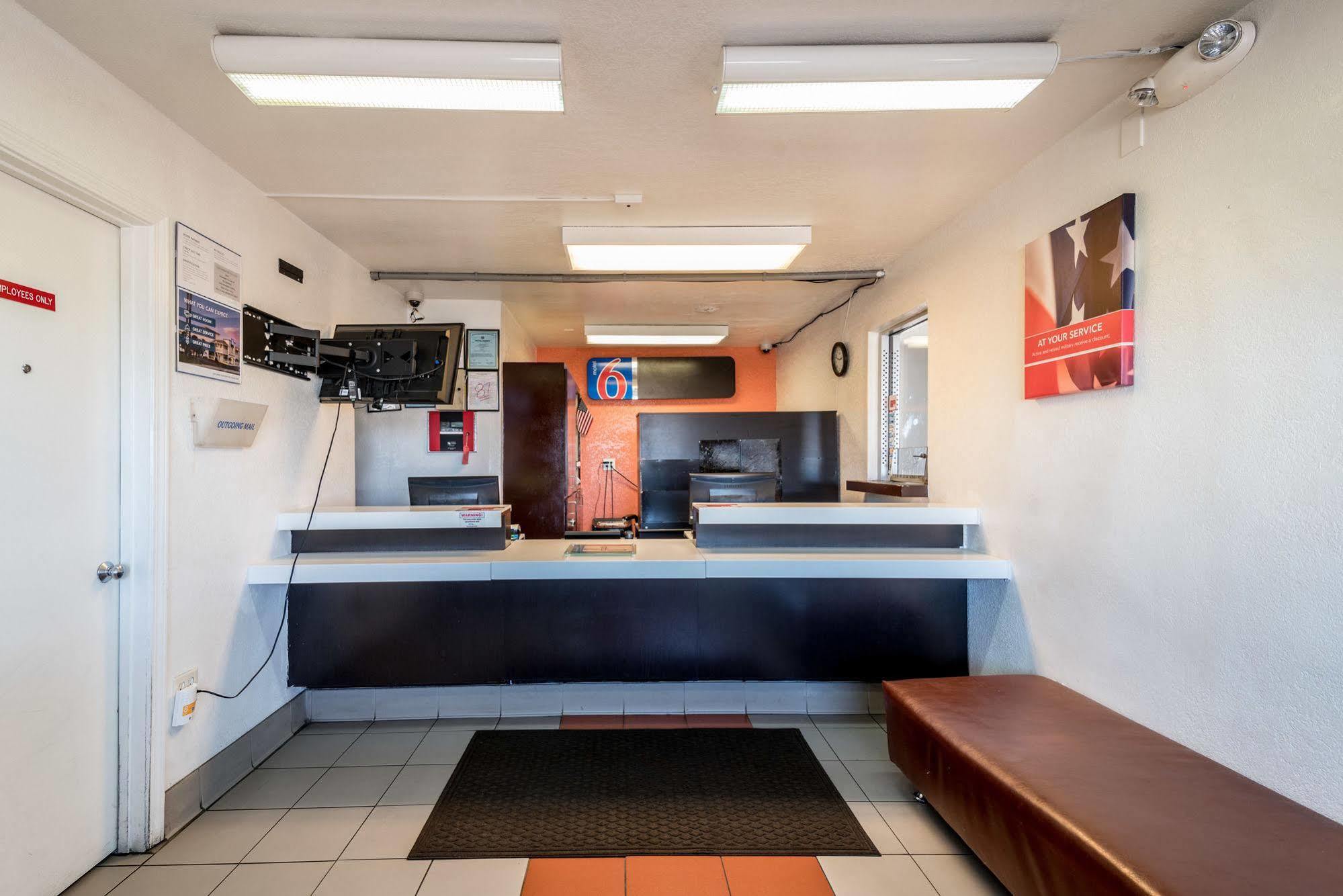 Rodeway Inn Montgomery Luaran gambar