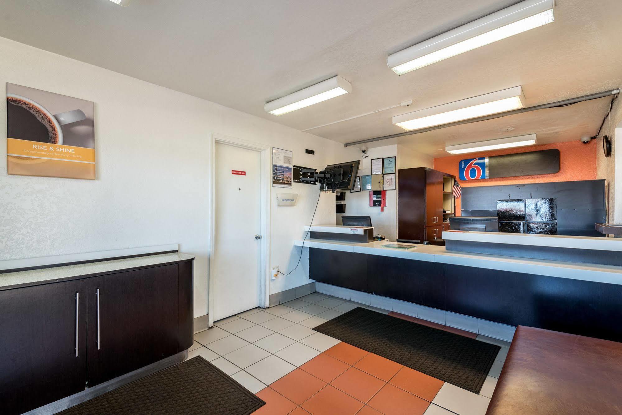 Rodeway Inn Montgomery Luaran gambar
